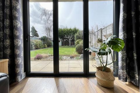 108 Bradbury Road, Solihull, B92 8AL