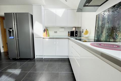108 Bradbury Road, Solihull, B92 8AL