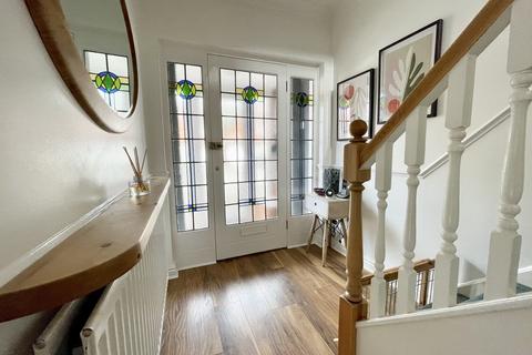 108 Bradbury Road, Solihull, B92 8AL