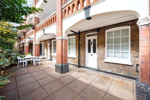 Flat 35, De Walden House Allitsen Road, London, NW8 7BA
