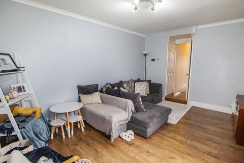 2 bedroom flat for sale, Sea Street, Herne Bay