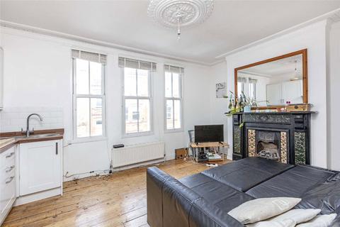 3 bedroom flat to rent - Landor Road, London, SW9