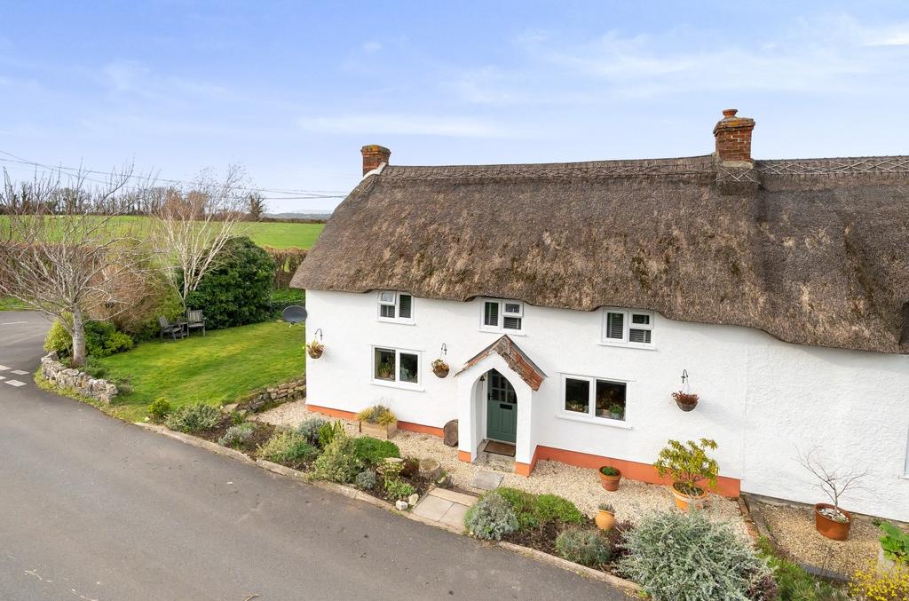Ashill, Ilminster, Somerset, TA19 2 bed semidetached house for sale