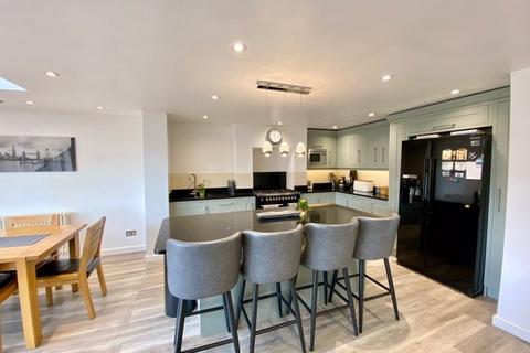 4 bedroom semi-detached house for sale - The Drive, Bexley
