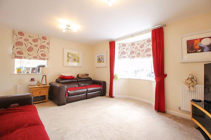 Haslingden Crescent, LOWER GORNAL... 4 bed detached house £380,000