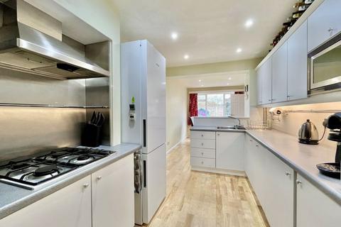 42 Allington Road, Paddock Wood, Tonbridge, TN12 6AN
