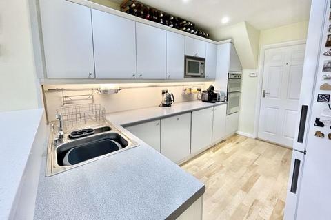 42 Allington Road, Paddock Wood, Tonbridge, TN12 6AN