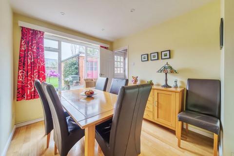 42 Allington Road, Paddock Wood, Tonbridge, TN12 6AN