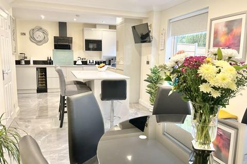 14 Bowood End, Sutton Coldfield, B76 1LU