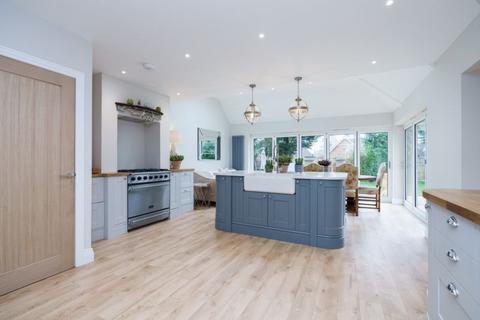 Clementine Cottage Valley Road, Studham, Dunstable, LU6 2NN