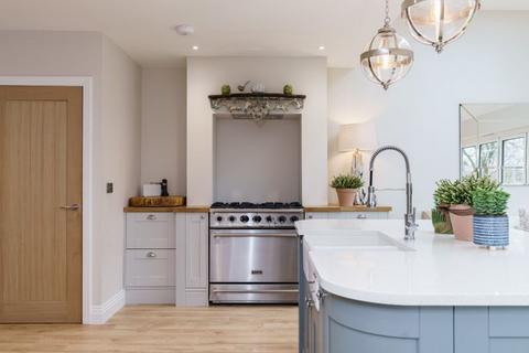 Clementine Cottage Valley Road, Studham, Dunstable, LU6 2NN