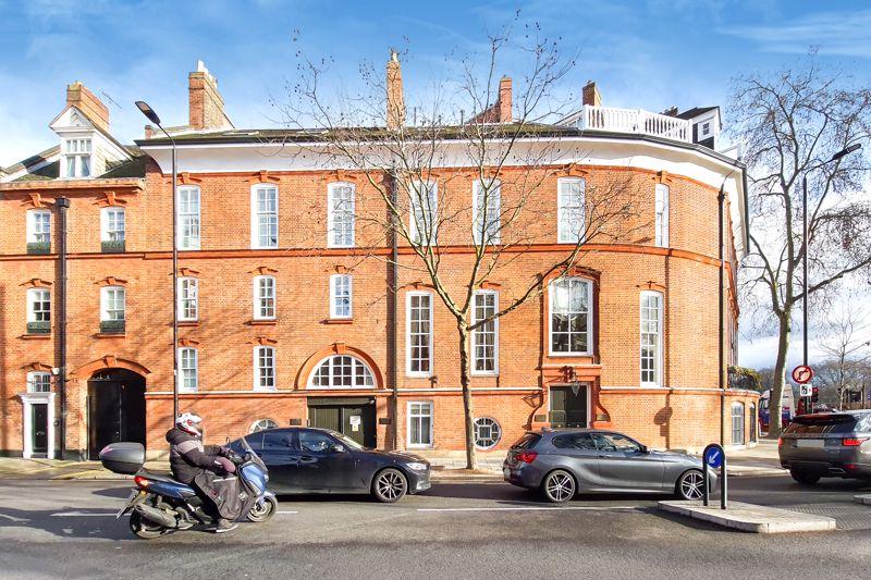 Chelsea Embankment, London 2 bed apartment for sale £2,995,000