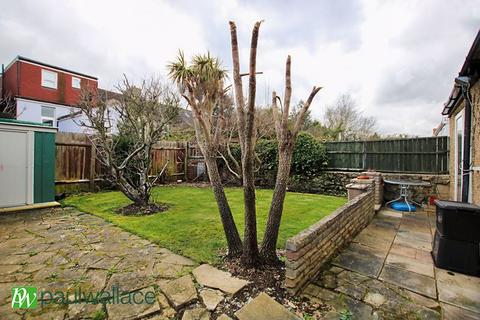 1 Pauls Green, Waltham Cross, EN8 7JQ