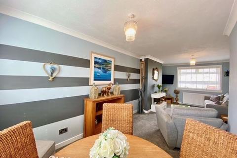 12 Ailsa Drive, Ballantrae, Girvan, KA26 0NL