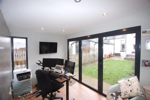 11 Danes Drive, Glasgow, G14 9HZ