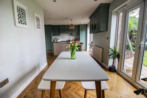 34 Ashenhurst Way, Leek, ST13 5SB