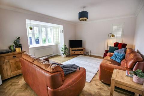 34 Ashenhurst Way, Leek, ST13 5SB