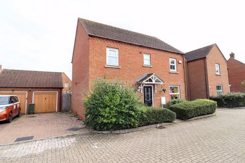 4 bedroom detached house for sale, Whalley Drive, Milton Keynes