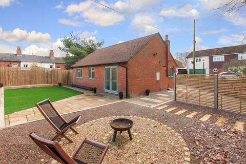 3 bedroom bungalow for sale, Sandbrook lane, Wilstone