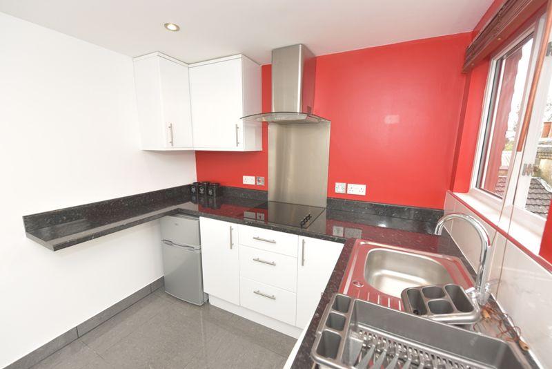 Penshurst Road, Thornton Heath Studio £1,245 pcm (£287 pw)