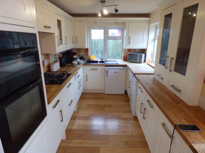 Marlborough Road, Gloucester 4 bed semidetached house for sale £295,000