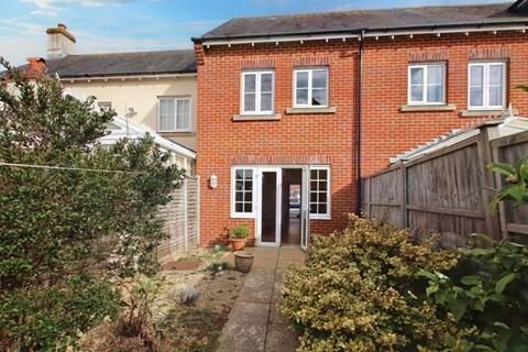 2 bedroom terraced house to rent, CHRISTCHURCH TOWN CENTRE