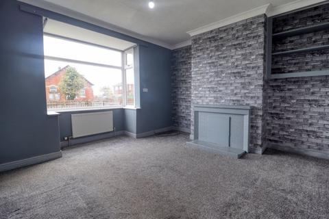2 bedroom semi-detached house to rent, Station Road, Gunness