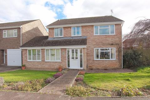 5 bedroom detached house for sale - Butler Close, Banbury OX15