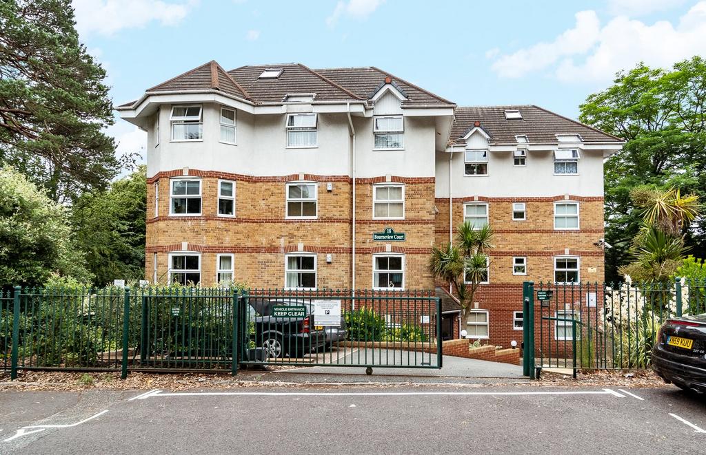 St. Stephens Road, Bournemouth, 2 bed flat £1,150 pcm (£265 pw)