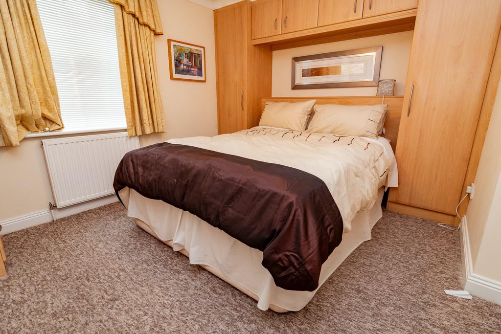 St. Stephens Road, Bournemouth, 2 bed flat £1,150 pcm (£265 pw)