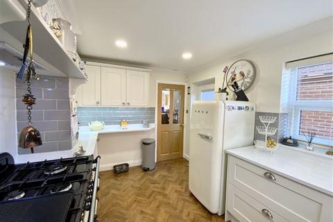 34 Sheffield Road, Woodhouse, Sheffield, S13 7ET