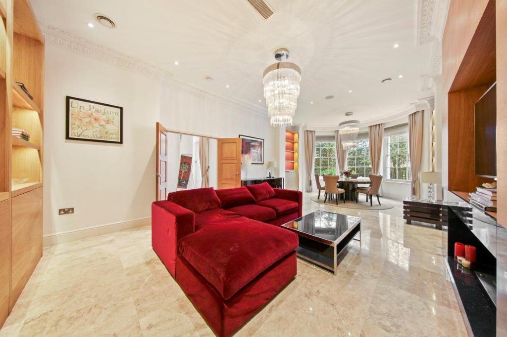 York Terrace West, Regents Park... 3 bed duplex £9,533 pcm (£2,200 pw)