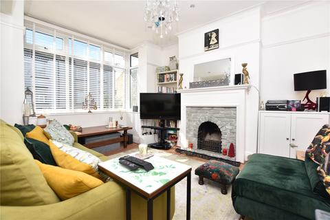 119 Wakefield Road, Drighlington, Bradford, BD11 1DH