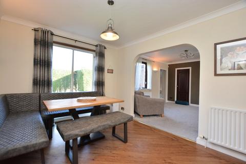 6 bedroom detached house for sale, Woodhall Park Avenue, Woodhall, Pudsey