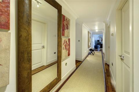 4 bedroom apartment to rent, Cliveden Place, Sloane Square, London, SW1W