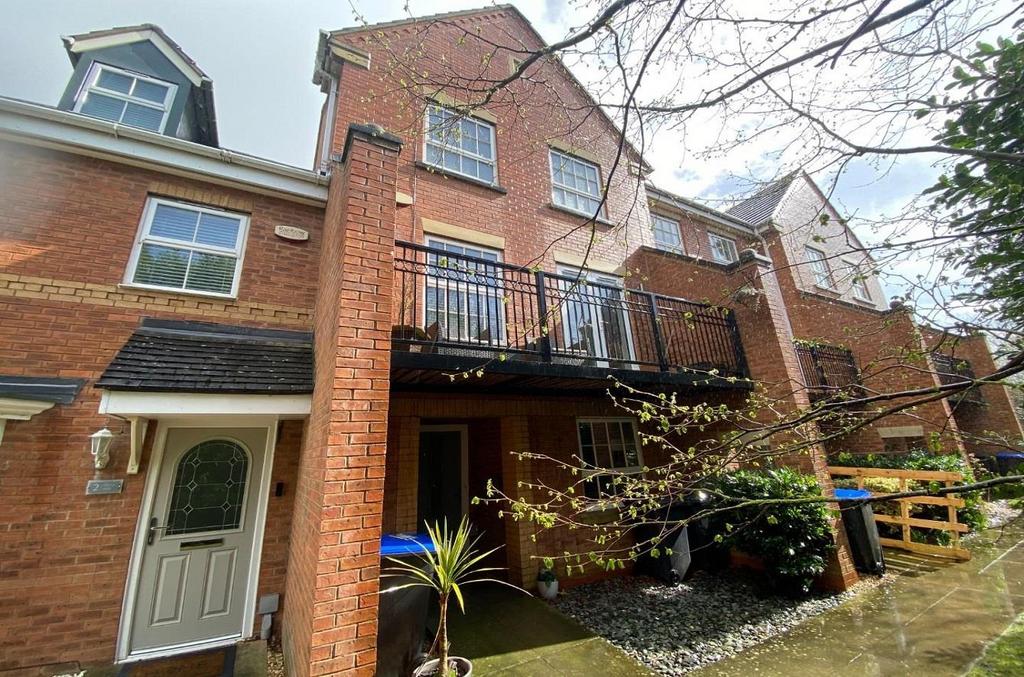 Villa Way, Wootton Fields, Northampton NN4 5 bed townhouse £364,995