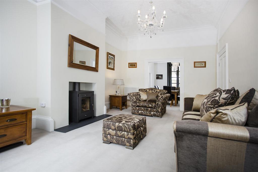 Wentworth Terrace, Wakefield WF1 3 bed terraced house £450,000