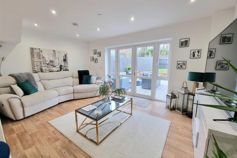 4 bedroom townhouse for sale - Mansion Gardens, Penllergaer, Swansea