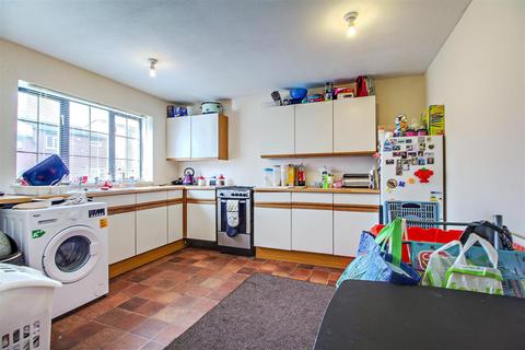 20 Bishopdale, Telford, TF3 1SA