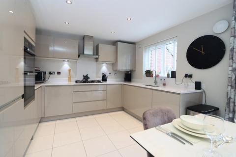 4 bedroom detached house for sale - Steatite Way, STOURPORT-ON-SEVERN, STOURPORT-ON-SEVERN, DY13