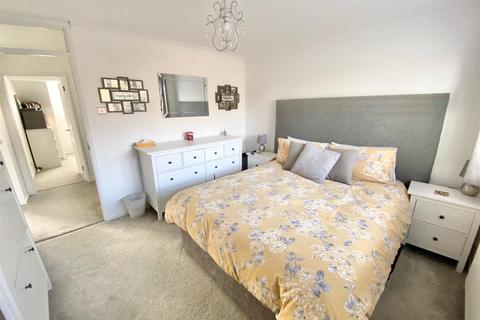 3 Bingham Close, Verwood, BH31 6TS