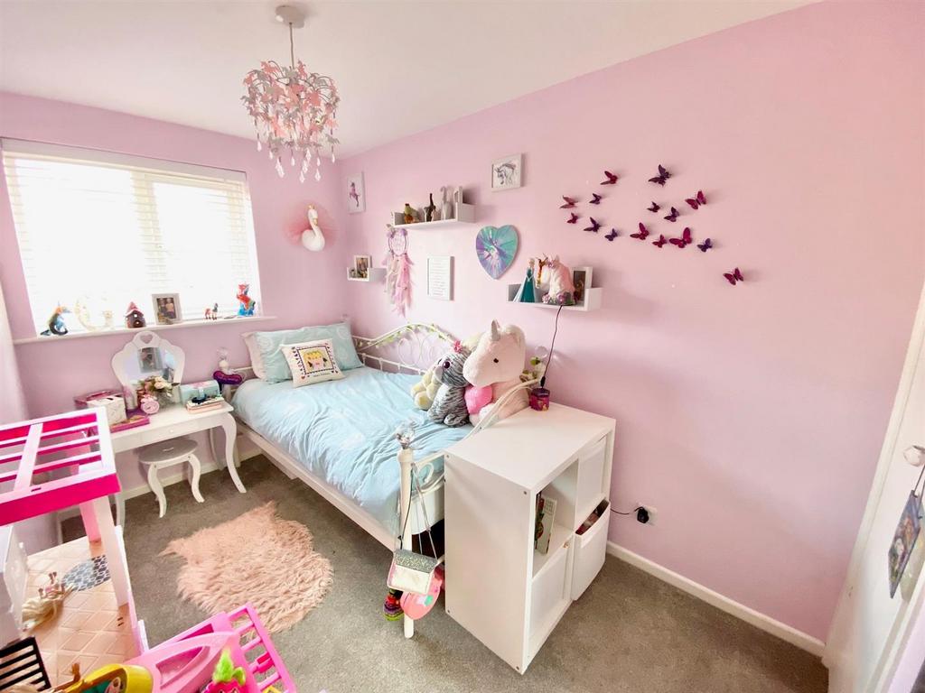Bed 3.jpg