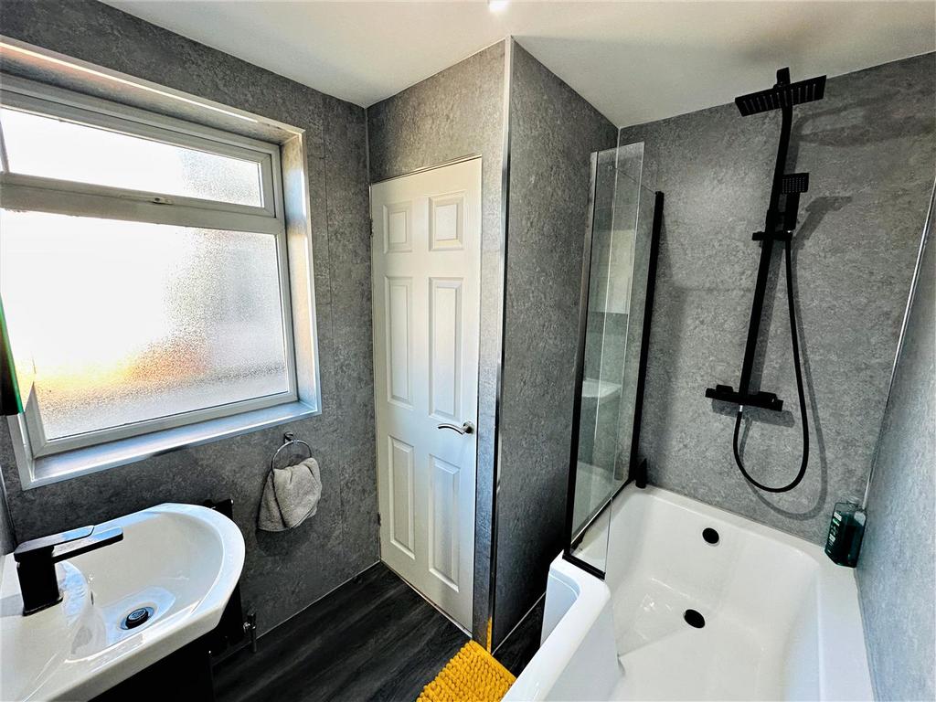 Paper Mill Road, Rawcliffe Bridge, Goole 2 bed terraced house for sale