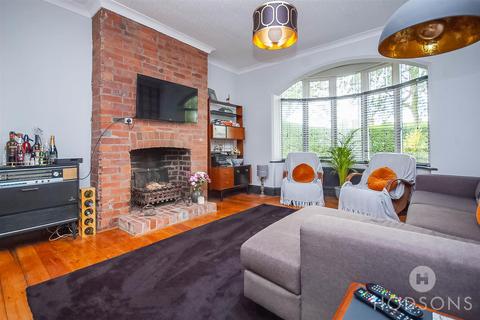 147 Manygates Lane, Wakefield, WF2 7DS
