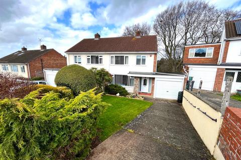 3 bedroom semi-detached house for sale - Pinewood Close, Westbury on Trym