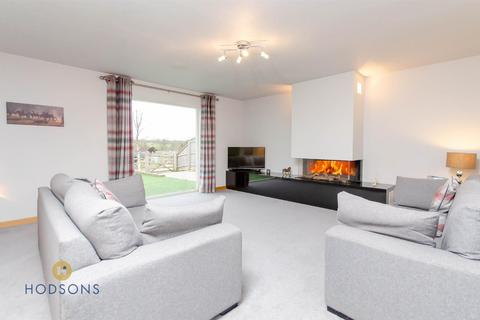 Foxwood House, 85a Pontefract Road, Ackworth, Pontefract, WF7 7EF
