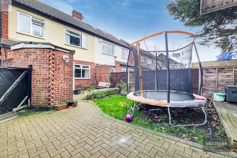 10 Burchett Way, Romford, RM6 6BX