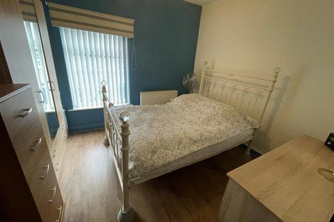 2 bedroom terraced house for sale - St. Georges Street, Macclesfield