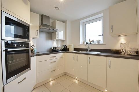 1 bedroom retirement property for sale, Edward House, Hertford SG13