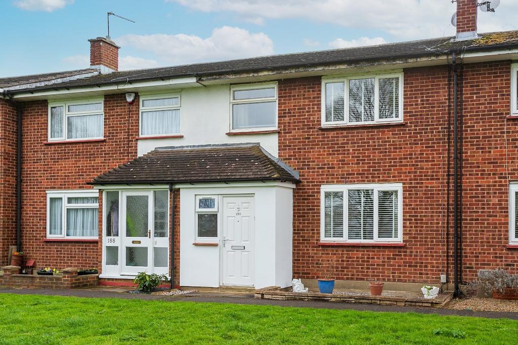 Croxley View, Watford, Hertfordshire... 3 bed terraced house £450,000